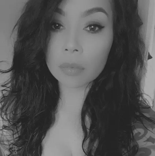 Black and white portrait of a woman